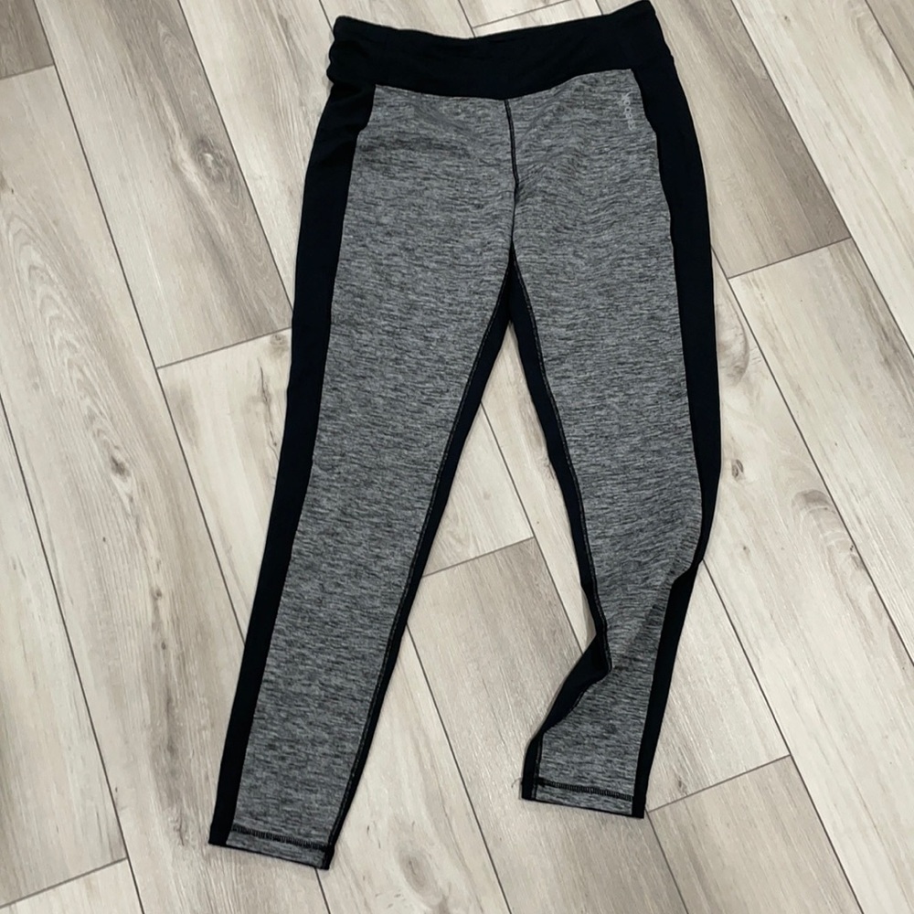 Reebok winter leggings   Soft fleece like inside.